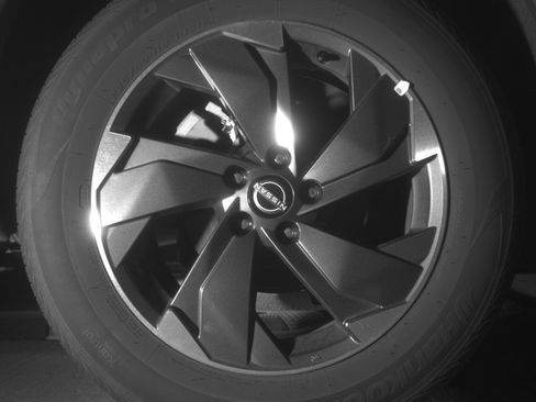 Used 2025 Nissan Rogue SV AWD/4WD image 15