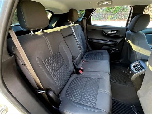 Certified 2022 Chevrolet Blazer LT image 21