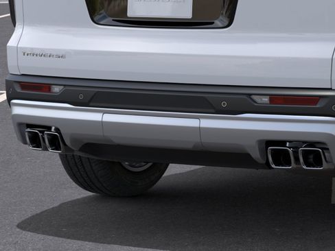 New 2026 Chevrolet Traverse LT w/ Sun and Wheel Package FWD image 15