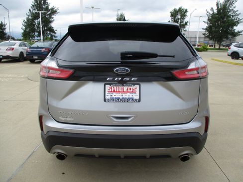 Used 2024 Ford Edge Titanium w/ Equipment Group 301A AWD/4WD image 5