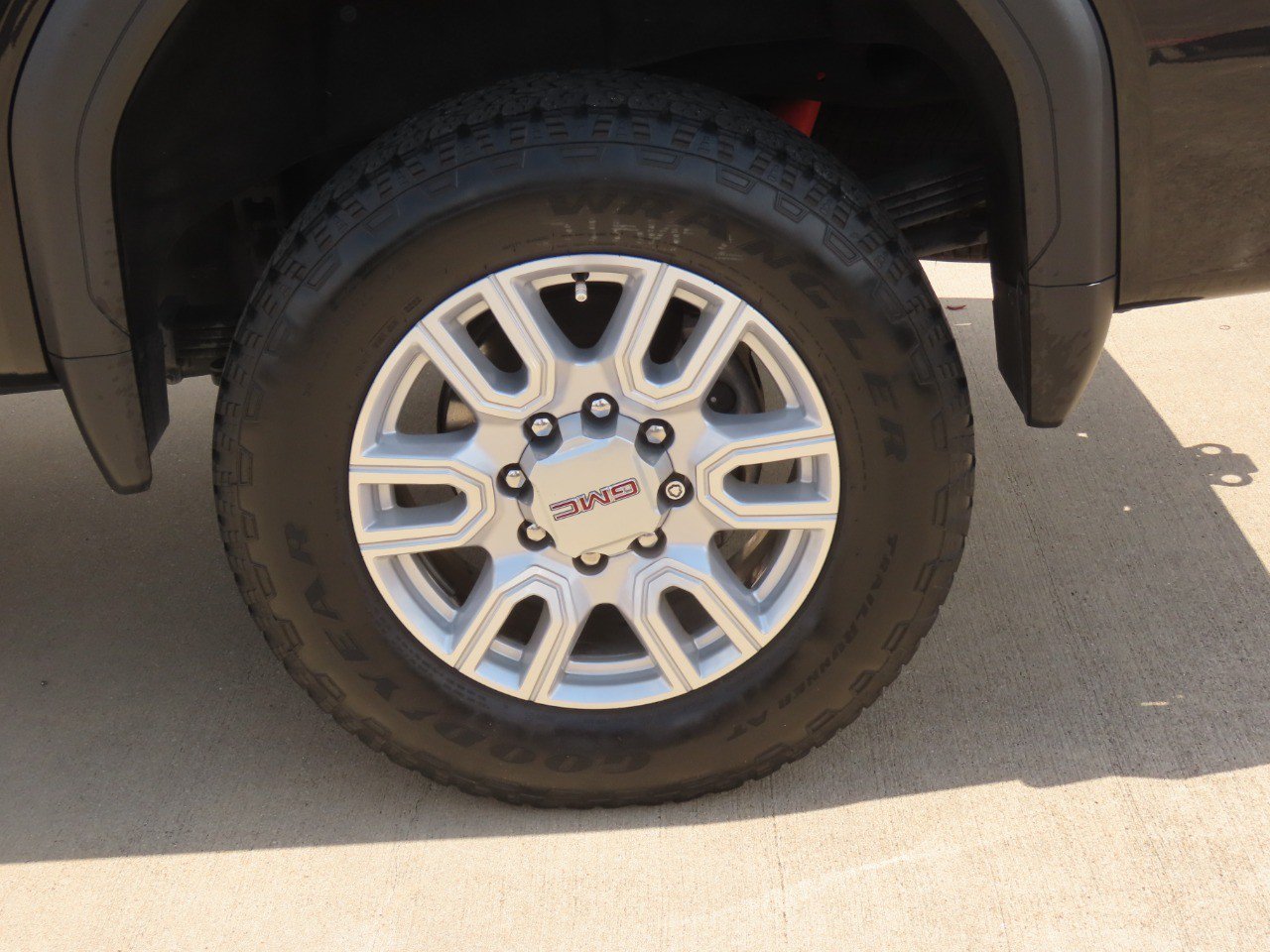 Used 2022 GMC Sierra 2500 SLE w/ SLE Value Package; AWD/4WD image 17
