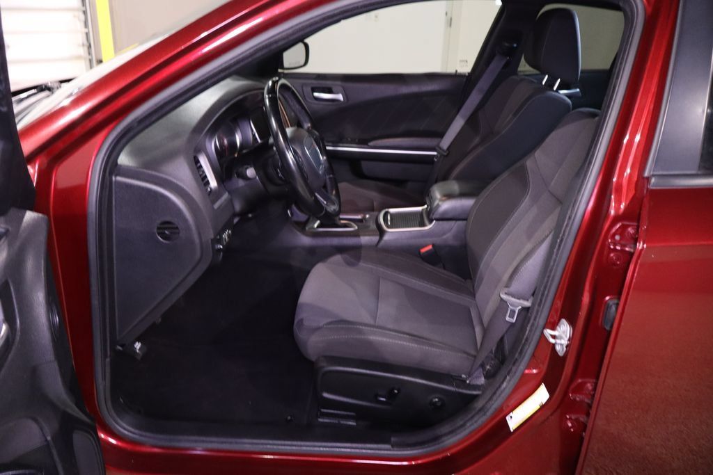 Used 2020 Dodge Charger SXT RWD image 24