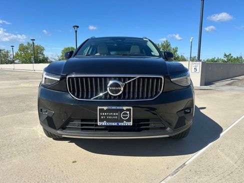 Certified 2023 Volvo XC40 B5 Ultimate w/ Protection Package Premier AWD/4WD image 2