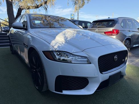 Used 2016 Jaguar XF S image 3