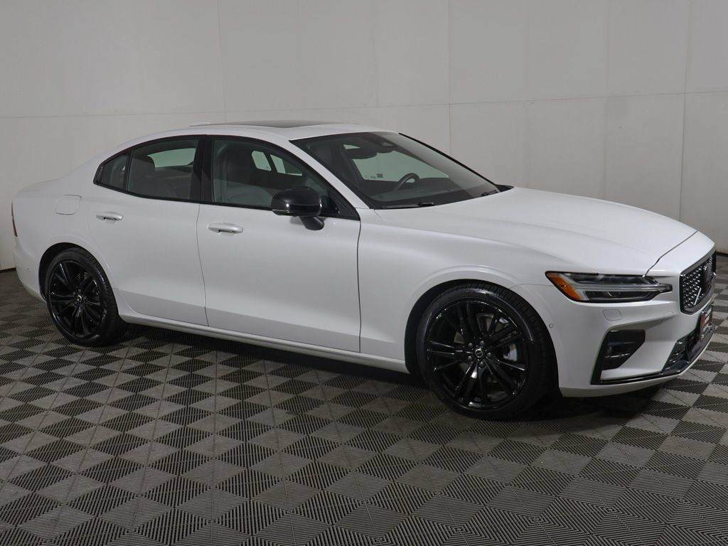 Used 2024 Volvo S60 B5 Plus w/ Climate Package AWD/4WD image 17