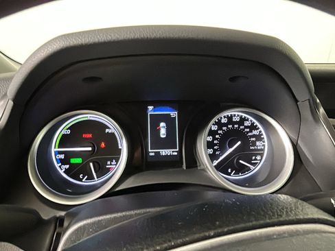 Used 2023 Toyota Camry LE FWD image 17