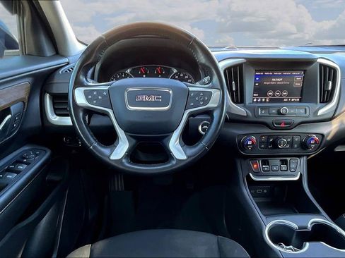Used 2020 GMC Terrain SLE w/ Driver Convenience Package image 10