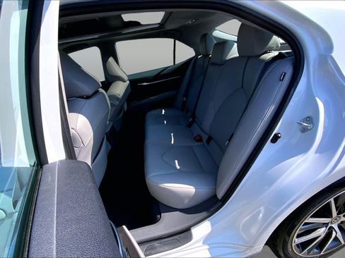 Used 2023 Toyota Camry XLE w/ Navigation Package FWD image 21