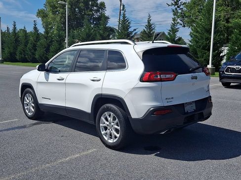 Used 2016 Jeep Cherokee Latitude w/ Comfort/Convenience Group AWD/4WD image 6