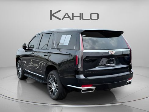Used 2023 Cadillac Escalade Premium Luxury AWD/4WD image 2