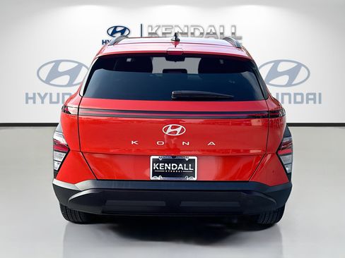 Used 2025 Hyundai Kona SEL image 5