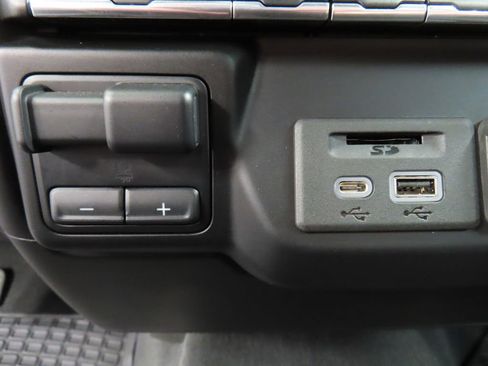 Used 2021 GMC Sierra 2500 SLE AWD/4WD image 61