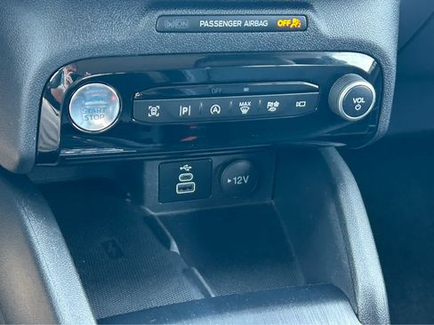 Used 2024 Ford Escape Platinum AWD/4WD image 44