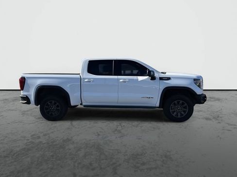 Used 2024 GMC Sierra 1500 AT4X image 9