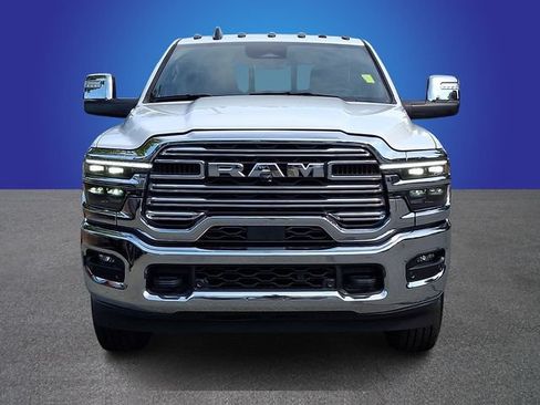 Used 2026 RAM 2500 Laramie AWD/4WD image 2