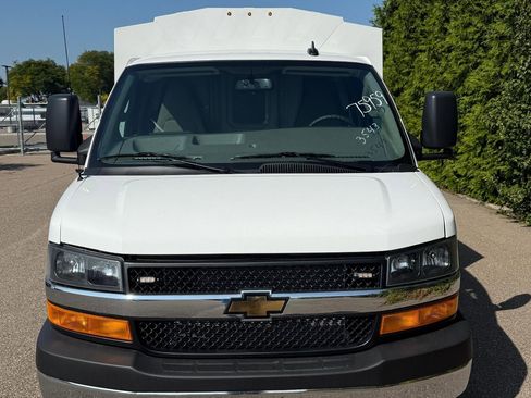 New 2025 Chevrolet Express 3500 w/ Power Convenience Package RWD image 4