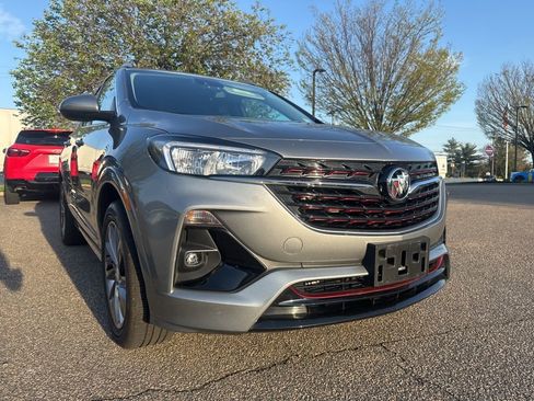 Used 2023 Buick Encore GX Select w/ Sport Touring Package FWD image 2