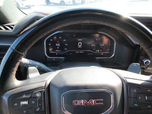 Certified 2025 GMC Sierra 1500 AT4 w/ AT4 Premium Package AWD/4WD image 33