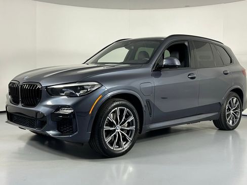 Used 2021 BMW X5 xDrive45e w/ M Sport Package image 3