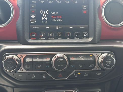 Used 2020 Jeep Gladiator Rubicon AWD/4WD image 22