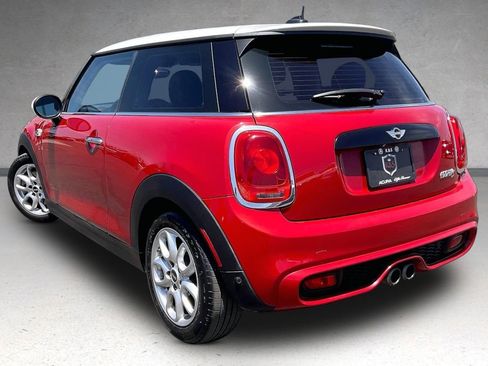 Used 2018 MINI Cooper S FWD image 3
