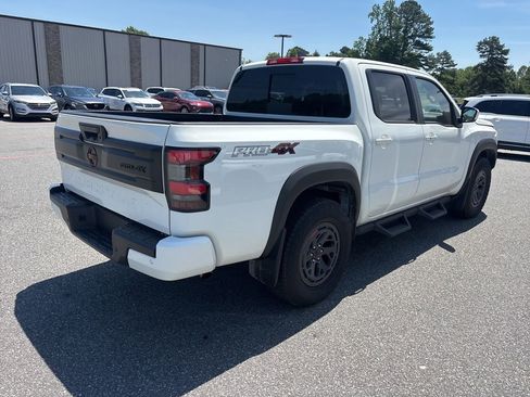 Used 2025 Nissan Frontier PRO-4X AWD/4WD image 8