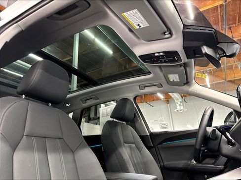 Certified 2025 Audi Q5 Premium AWD/4WD image 23