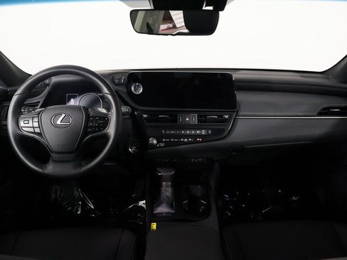 Certified 2025 Lexus ES 350 w/ Premium Package image 8