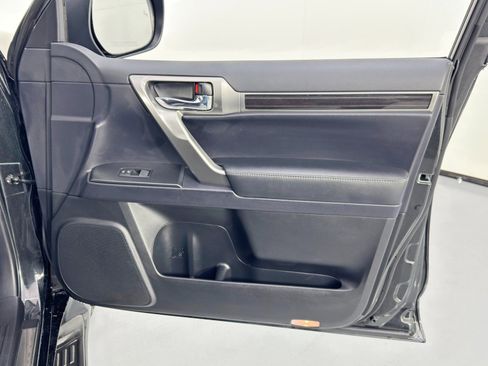 Used 2023 Lexus GX 460 Premium image 50