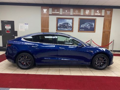 Used 2019 Tesla Model 3 Long Range RWD image 4