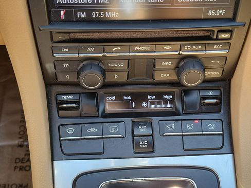 Used 2014 Porsche Boxster image 17