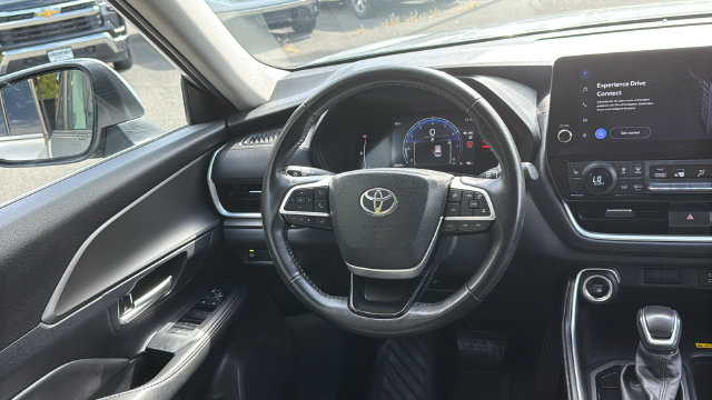 Certified 2024 Toyota Grand Highlander AWD image 22