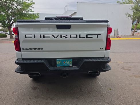 Used 2022 Chevrolet Silverado 1500 LT Trail Boss w/ Bed Protection Package AWD/4WD image 5