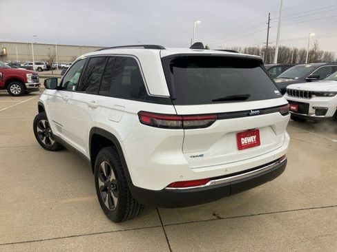 Used 2022 Jeep Grand Cherokee Limited 4xe image 8