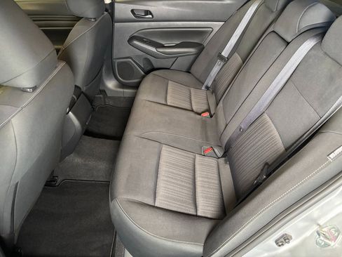 Used 2024 Nissan Altima 2.5 SV image 21