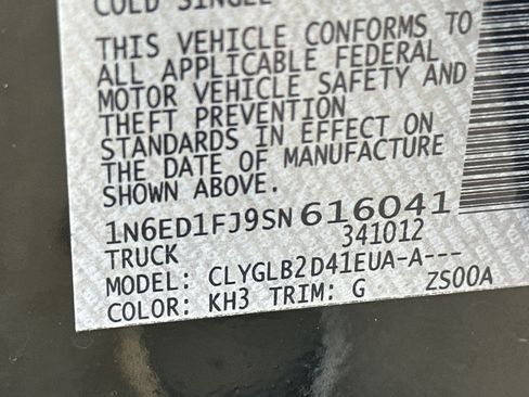 Used 2025 Nissan Frontier SV RWD image 31