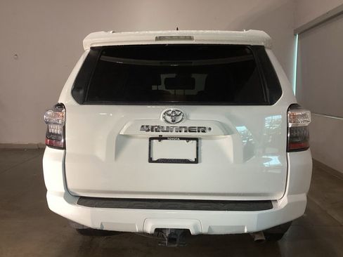 Used 2018 Toyota 4Runner SR5 Premium AWD/4WD image 21