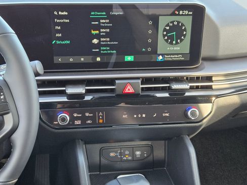 New 2026 Kia Sportage EX FWD image 31