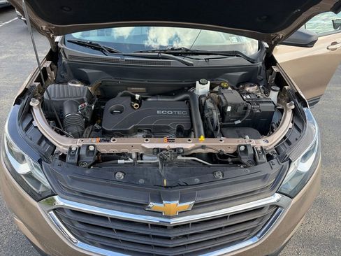 Used 2018 Chevrolet Equinox LS AWD/4WD image 27
