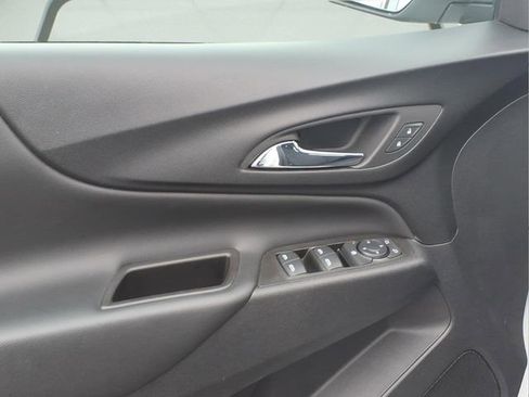 Certified 2023 Chevrolet Equinox LT image 9