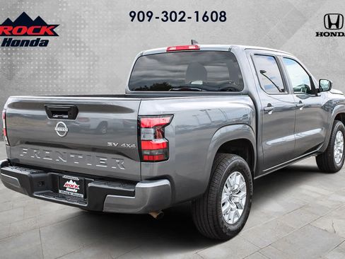 Used 2023 Nissan Frontier SV AWD/4WD image 6