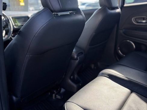 Used 2019 Honda HR-V EX-L image 18