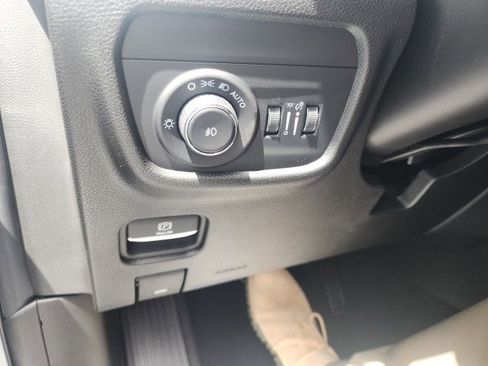 New 2025 Jeep Grand Cherokee L Limited w/ Black Appearance Package image 16