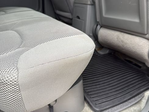 Used 2013 Nissan Frontier SV w/ SV Value Truck Pkg RWD image 23