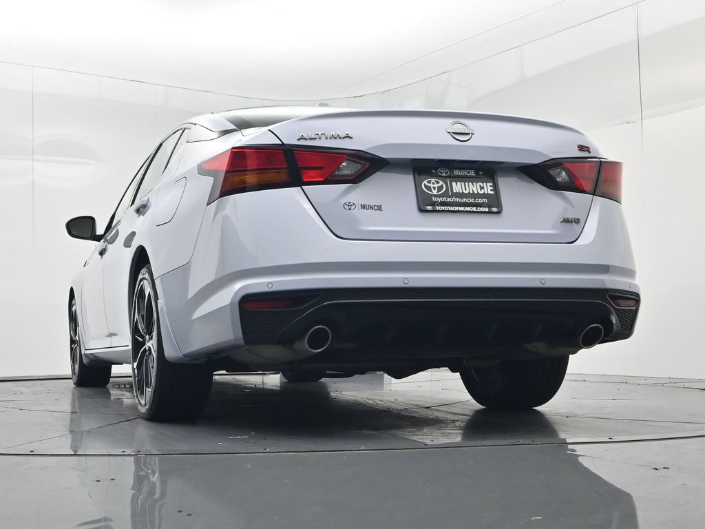 Used 2024 Nissan Altima 2.5 SR w/ SR Premium Package AWD/4WD image 45