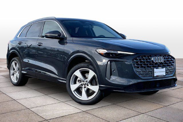 New 2026 Audi Q5 Premium Plus AWD/4WD image 2