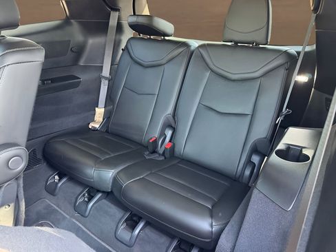 Certified 2024 Cadillac XT6 Sport w/ Technology Package AWD/4WD image 15