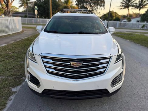 Used 2017 Cadillac XT5 Luxury w/ Driver Awareness Package image 4