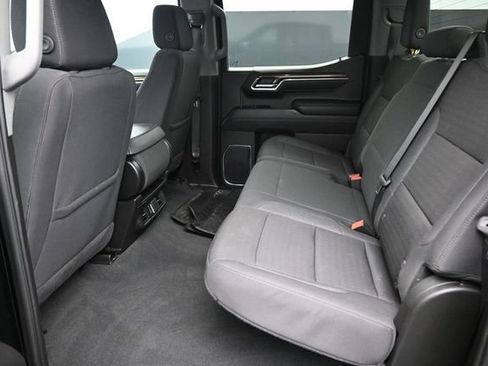 Used 2024 Chevrolet Silverado 1500 LT AWD/4WD image 15