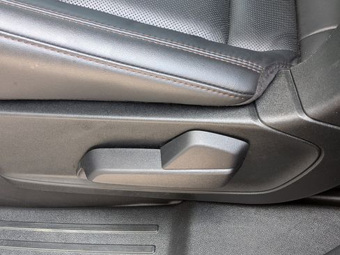 Used 2023 Lincoln Aviator Reserve image 18